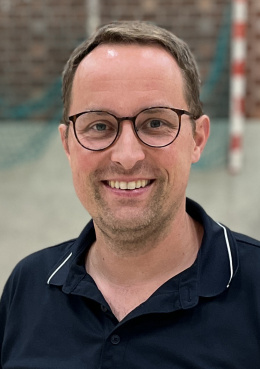 1Alexander Scharlau